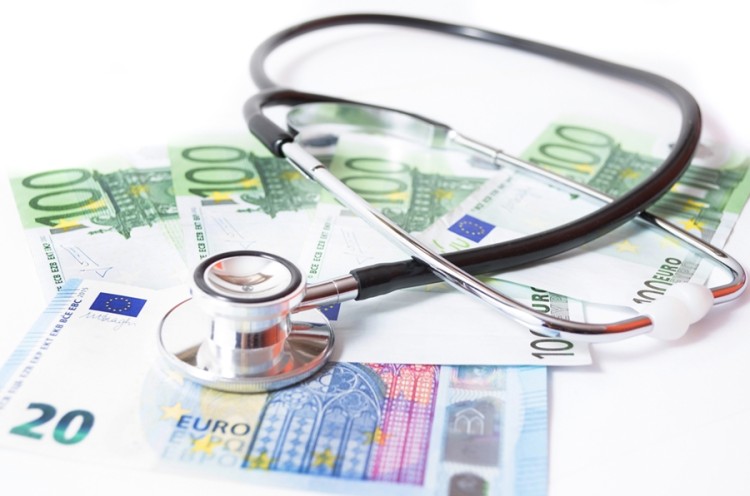 Für den Abzug von Krankheitskosten als Betriebsausgaben oder Werbungskosten gibt es Voraussetzungen. Foto: JSB31/fotolia.de