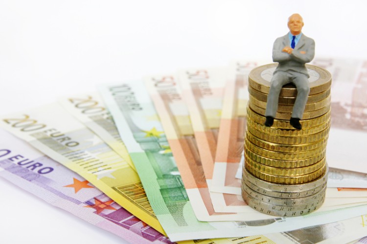  Pensionszahlungen einer GmbH an den Gesellschafter-Geschäftsführer bei Fortführung des Dienstverhältnisses